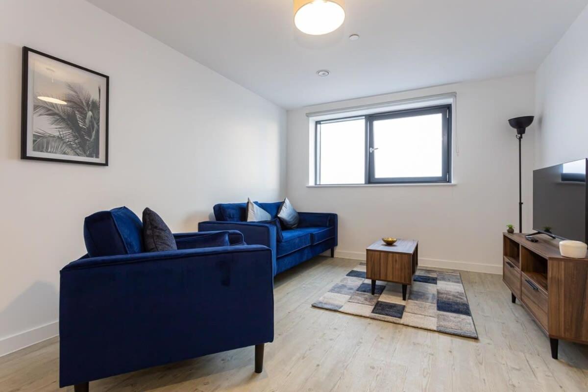 Modern 2 Bed Salford Apartment Stunning Views Manchester Eksteriør billede